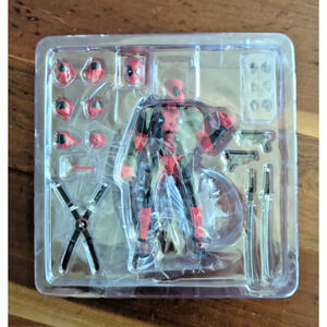 Kaiyodo Amazing Yamaguchi Deadpool No.001 Figure Authentic 2016 new open box